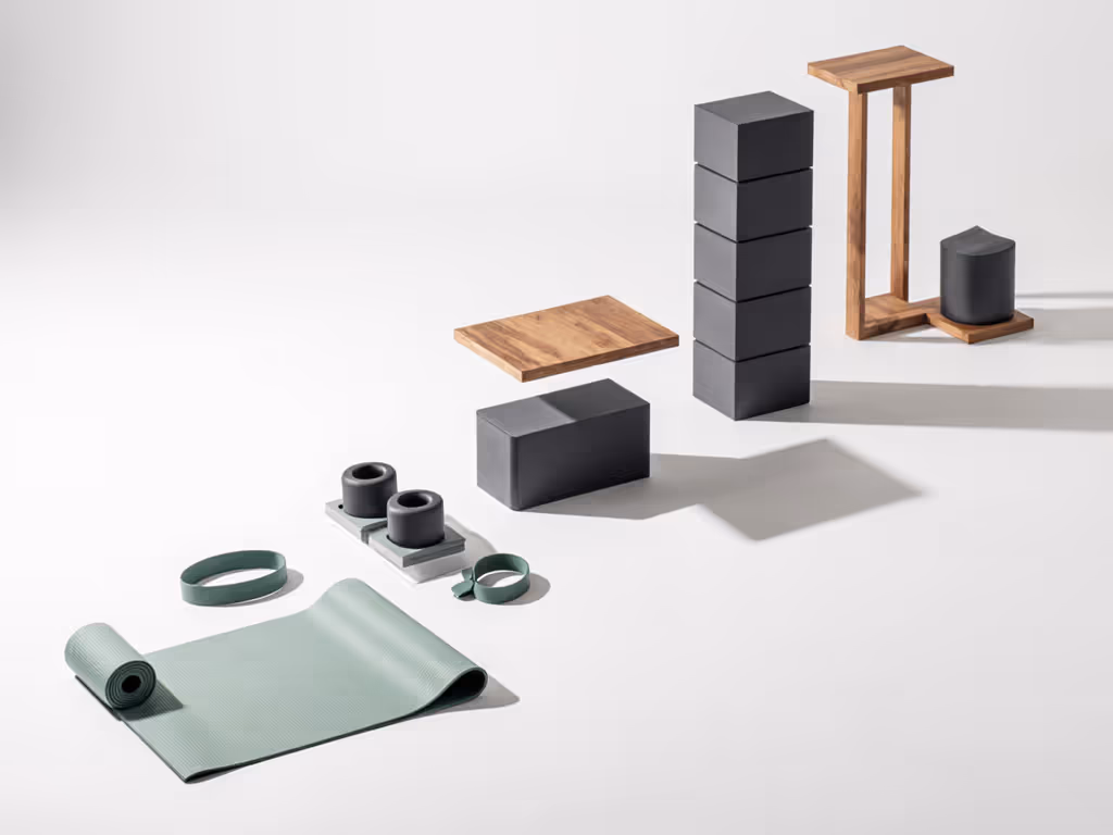 pilates_equipment_progression_from_mat_to_tower